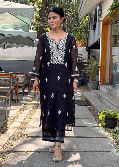 Embroidered Chikankari Kurta Set
