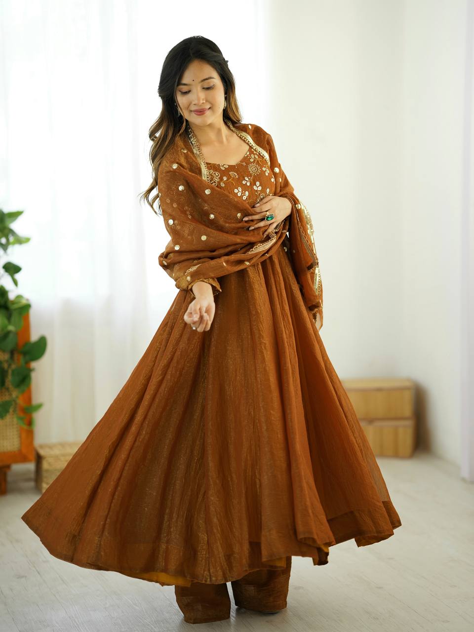 Women Ethnic Anarkali Gown