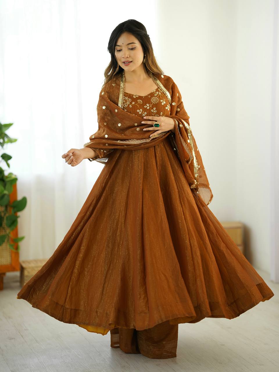 Women Ethnic Anarkali Gown